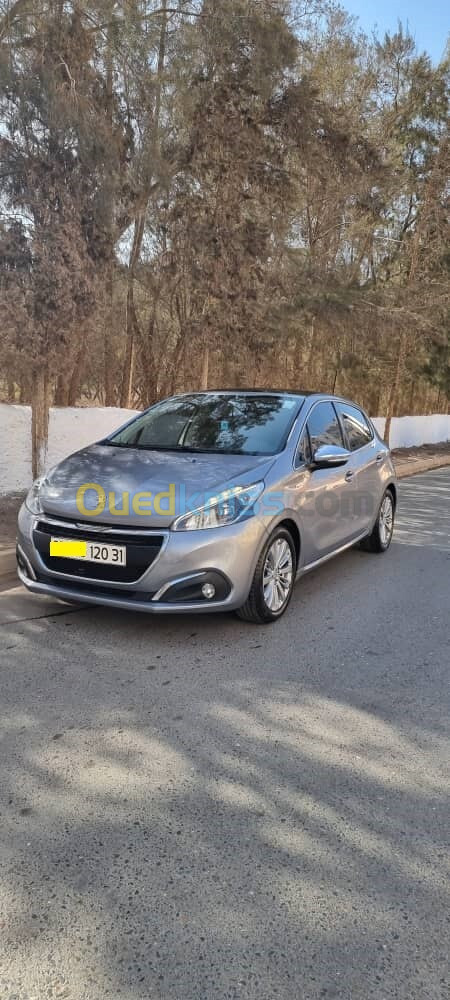 Peugeot 208 2020 