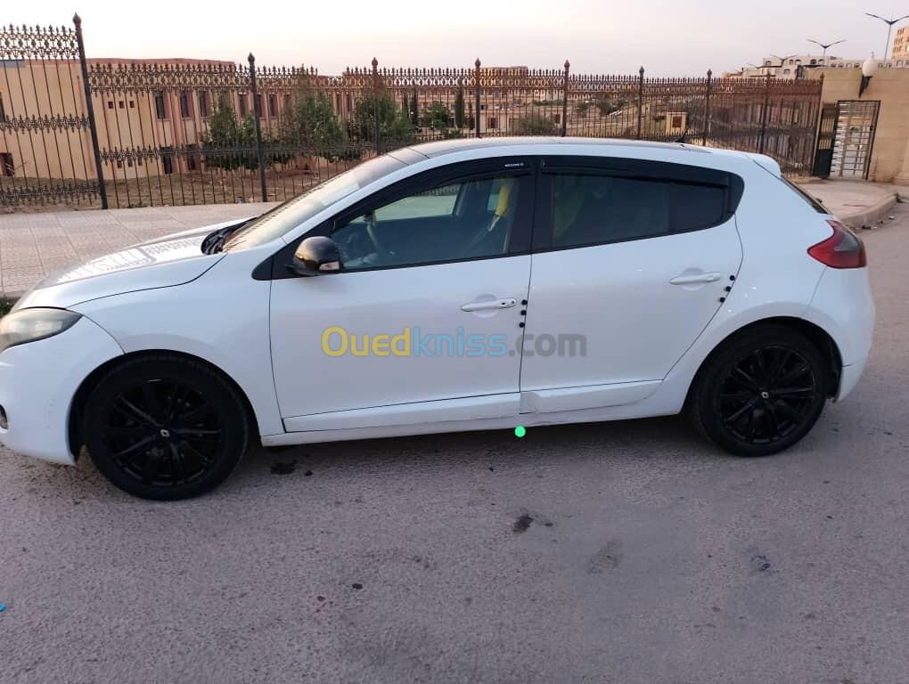 Renault Megane 3 2013 Black touch