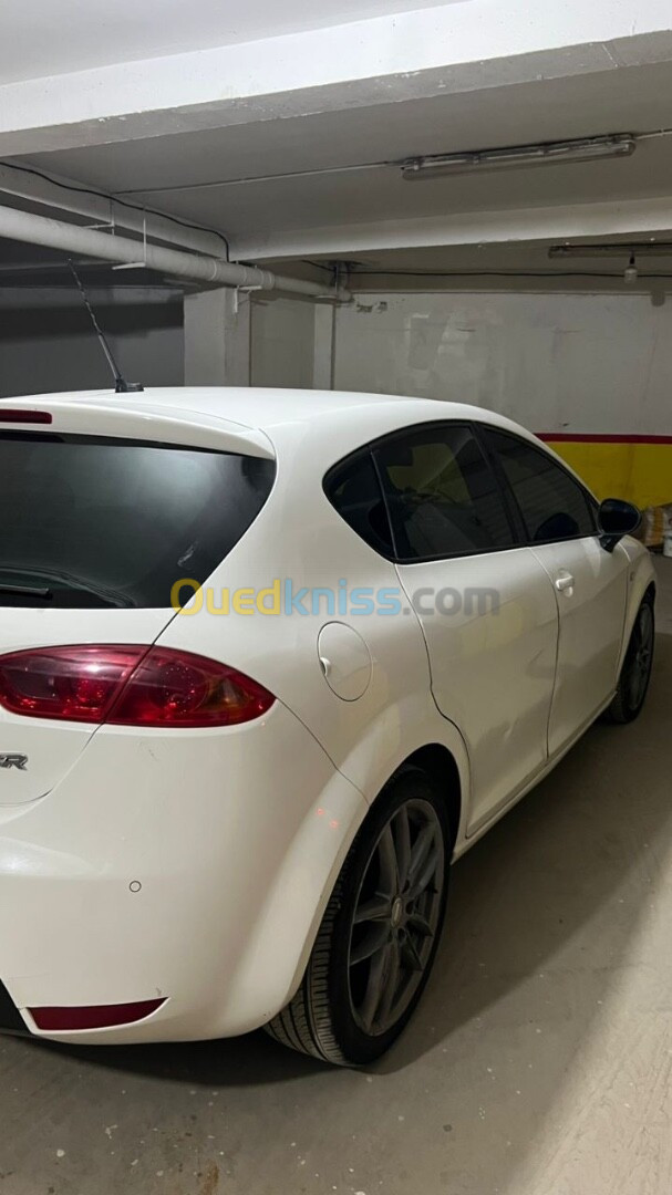 Seat Leon 2011 Cupra R