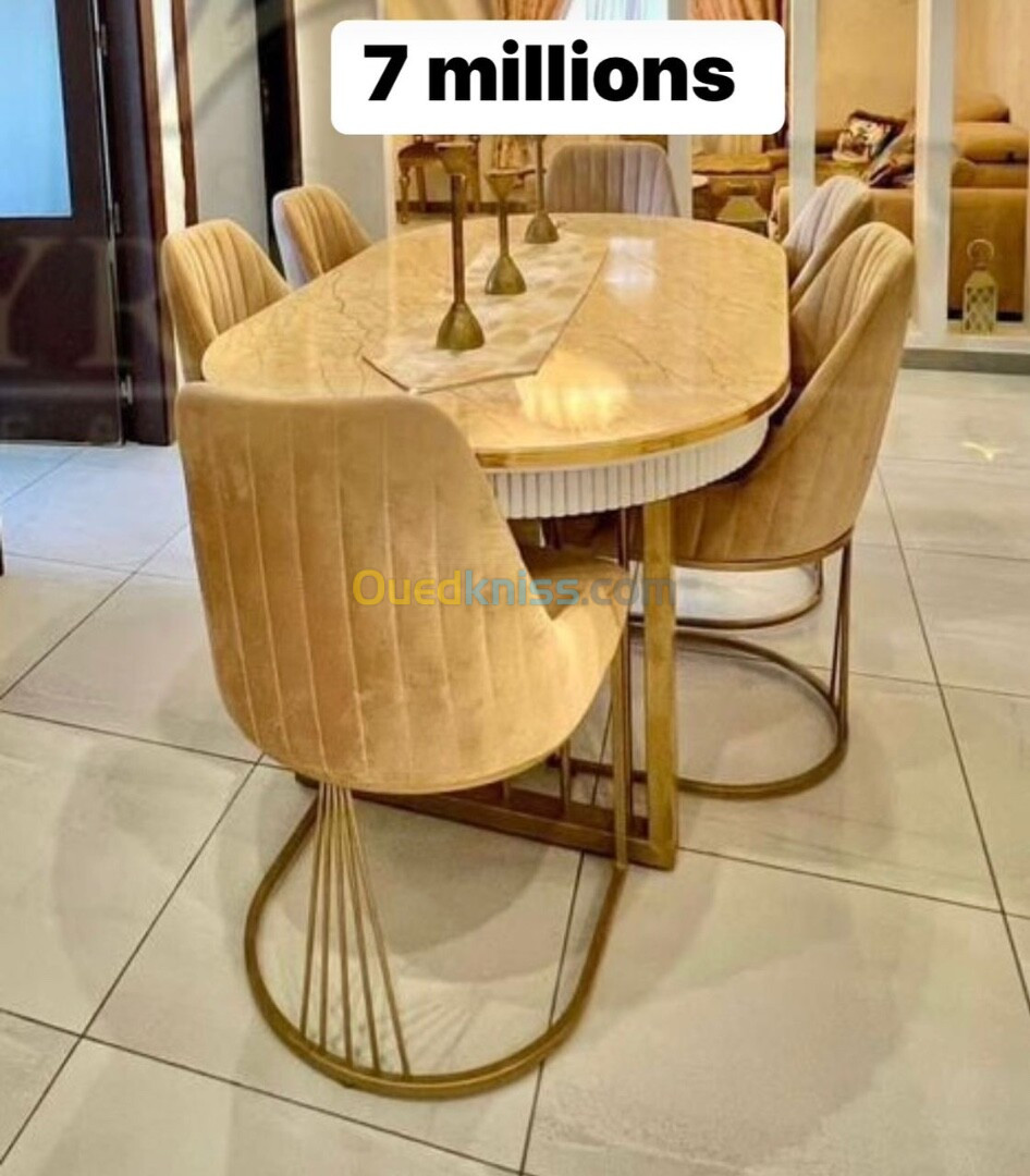 Table à manger avec chaises 