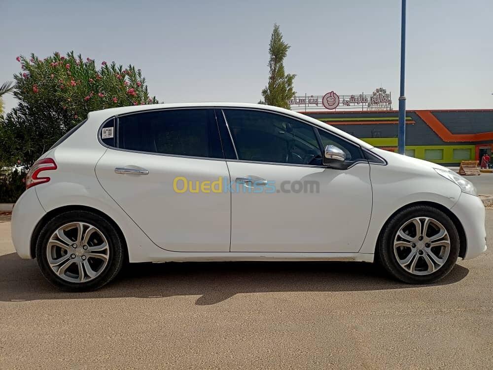 Peugeot 208 2013 208