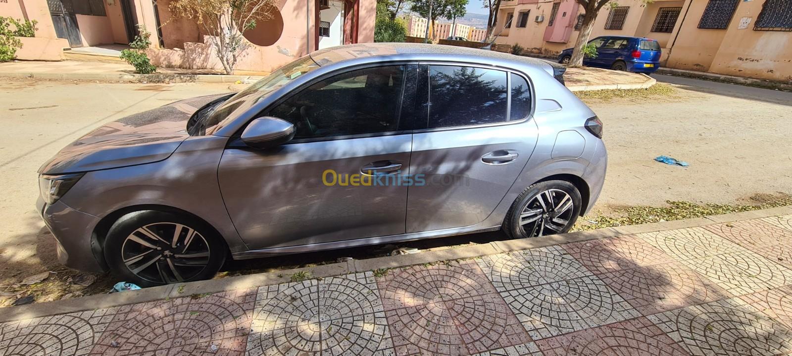 Peugeot 208 2022 Allure