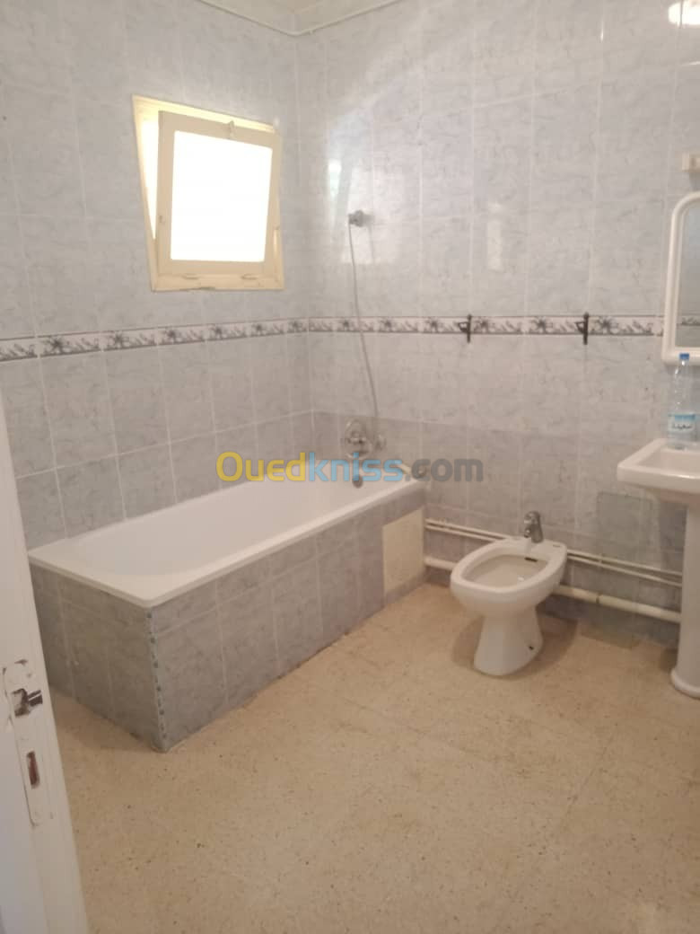 Location Appartement F4 Alger Bouzareah