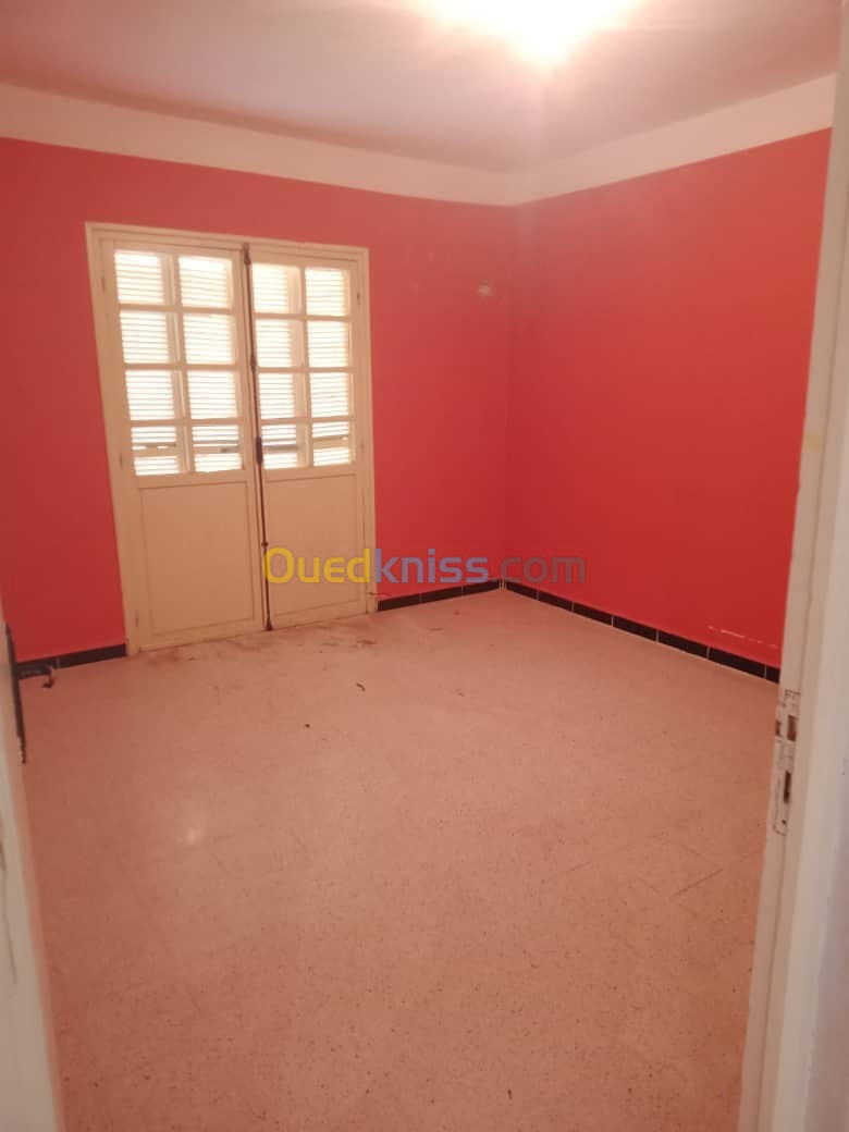 Location Appartement F4 Alger Bouzareah