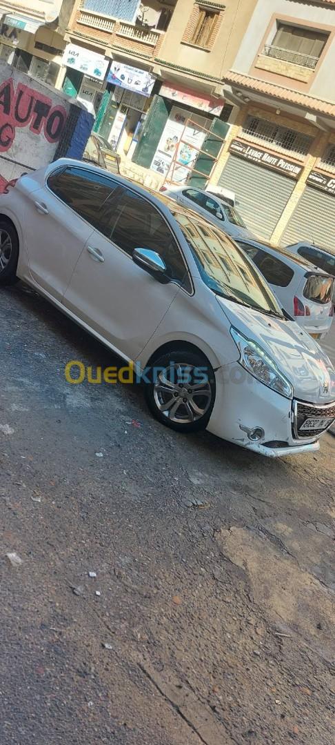 Peugeot 208 2014 Allure