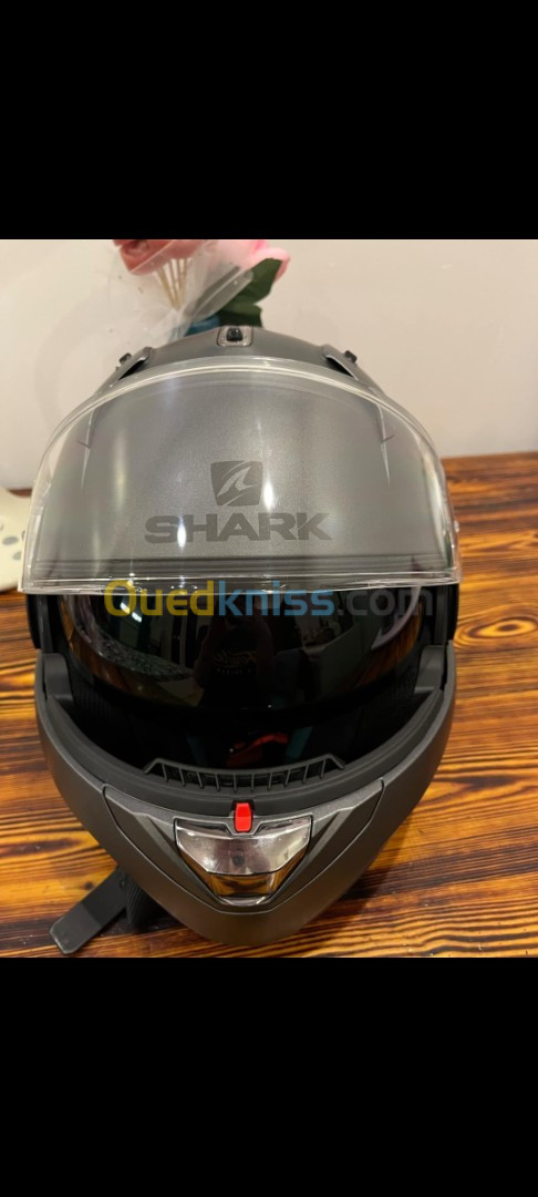 Casque moto SHARK 