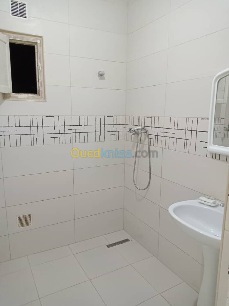 Location Appartement F03 Alger Zeralda