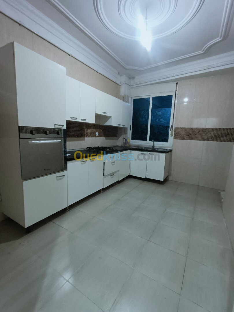 Location Appartement F3 Alger Belouizdad