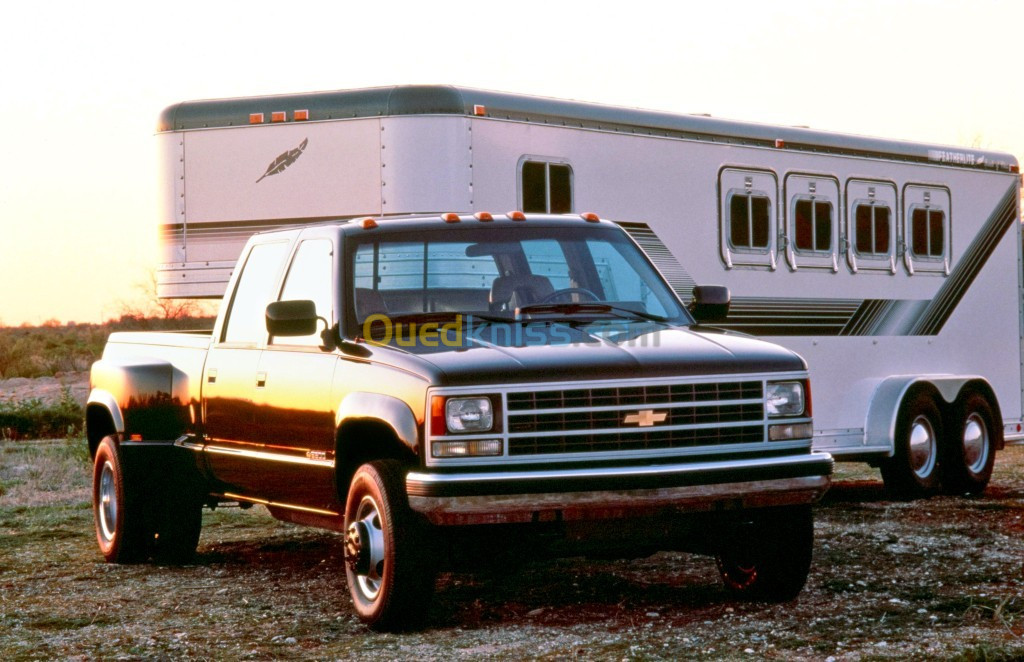 Chevrolet Blazer Suburban GMC Sierra Jimmy 1981 