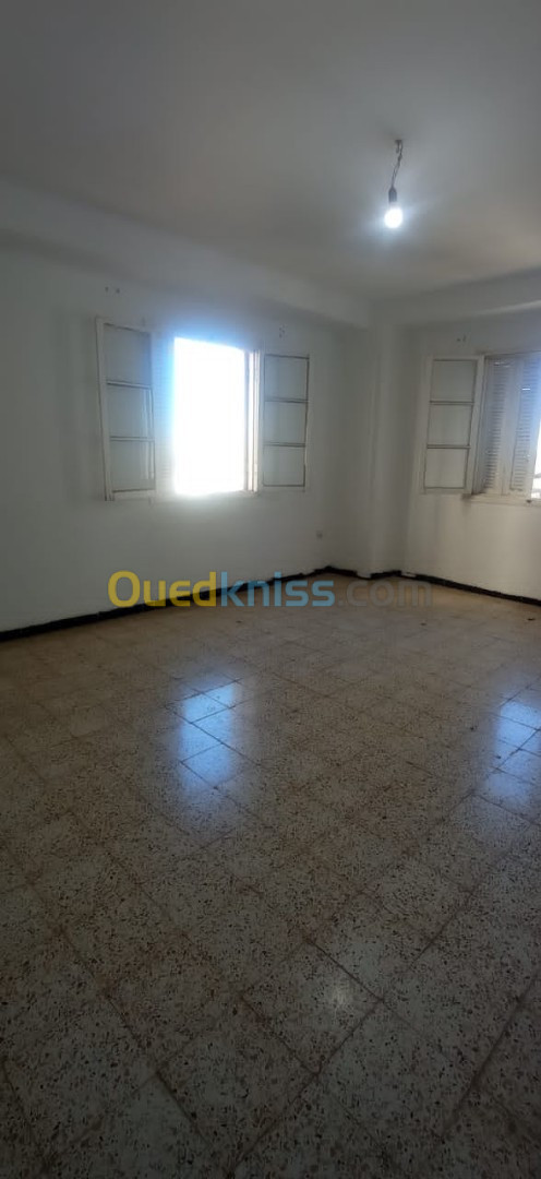 Location Appartement F3 Oran Bir el djir