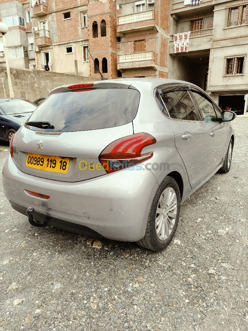 Peugeot 208 2019 Allure