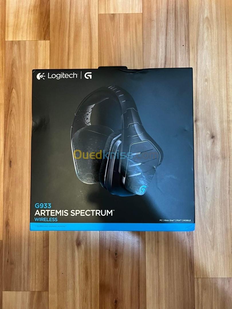 Logitech g933 avec sa boite 