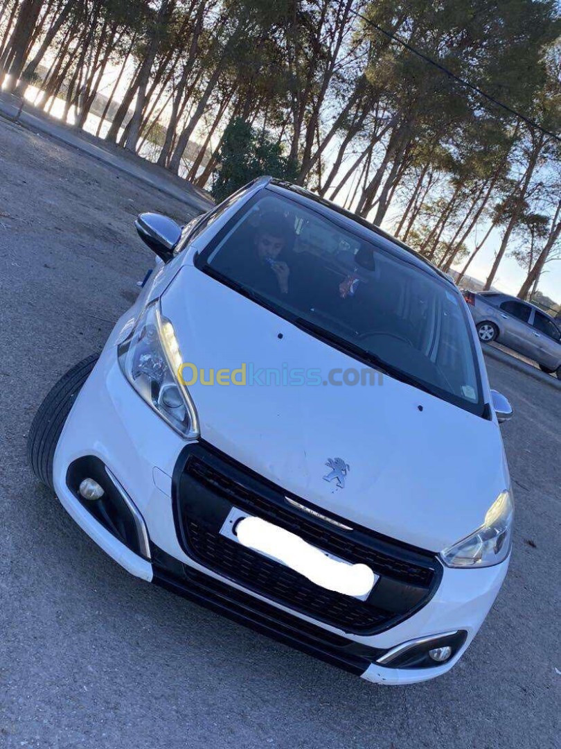 Peugeot 208 2016 Allure Facelift