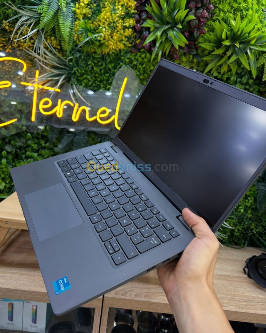 DELL LATITUDE 3440 I3 13eme 8gb/512gb  intel UHD