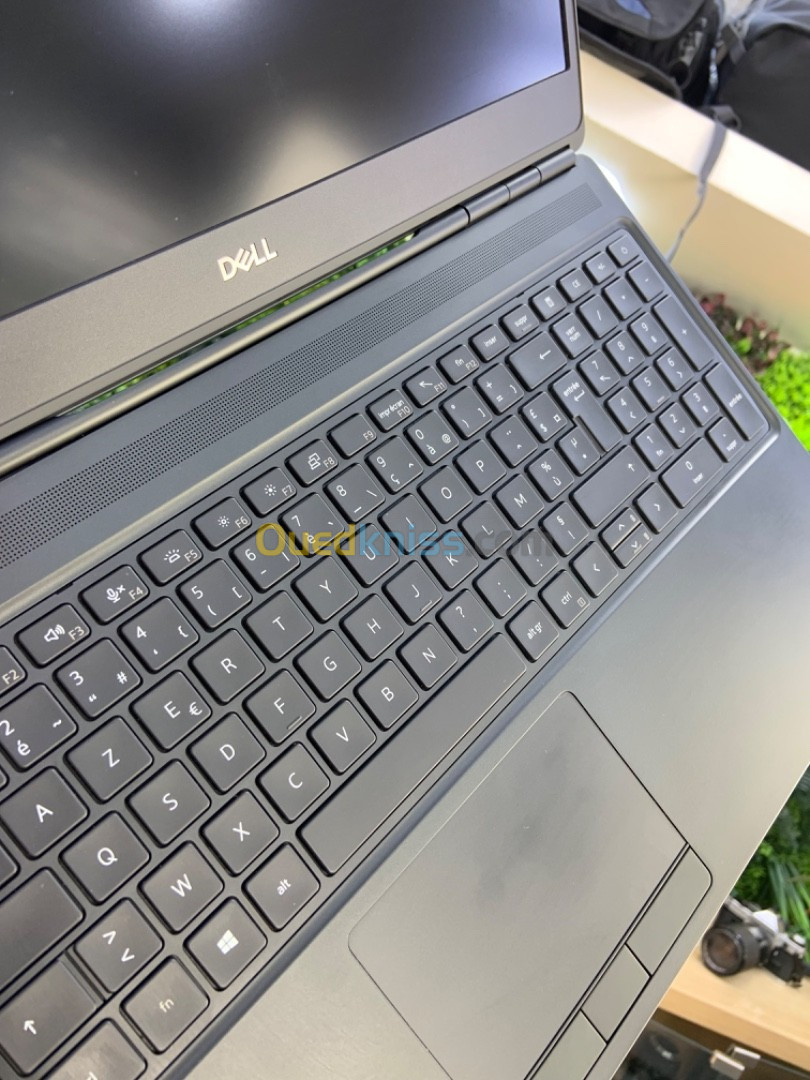 DELL PRECISION 7560 I7 11eme 16gb/512gb IRIS XE RTX A3000