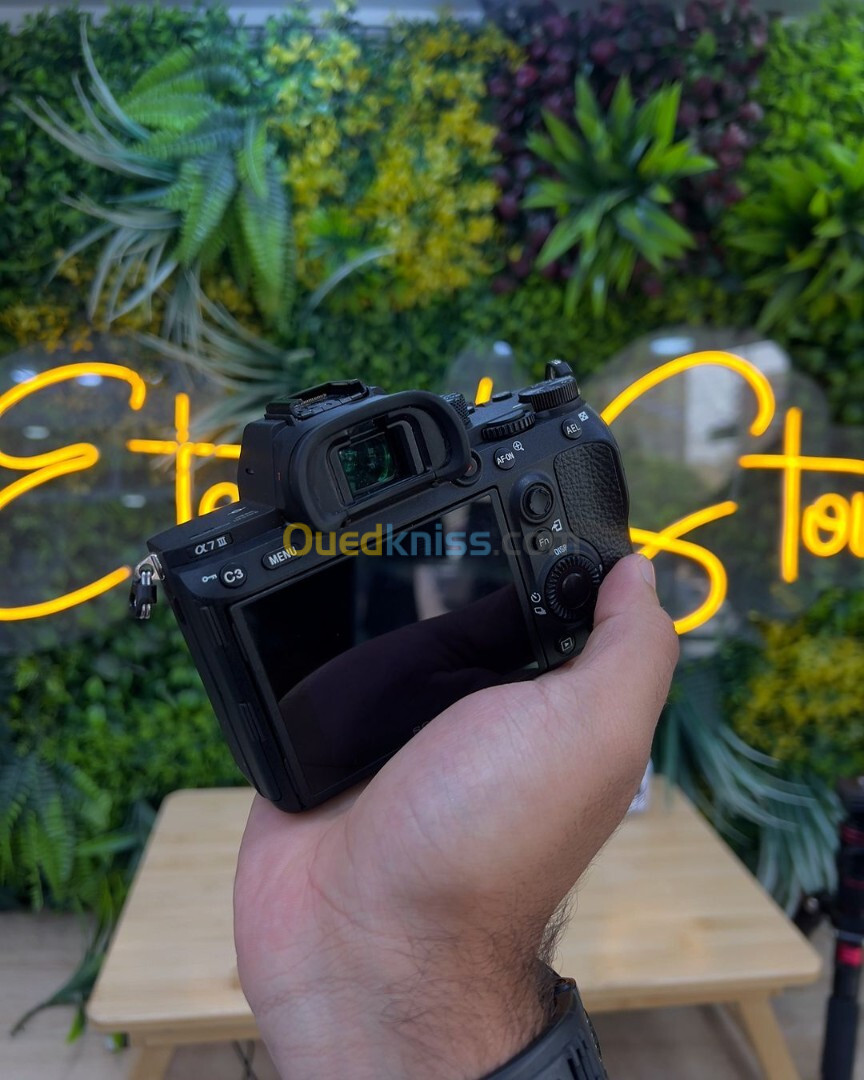 Sony A7IIi boitier nu en excellent état avec batterie et chargeur  Click : 27k