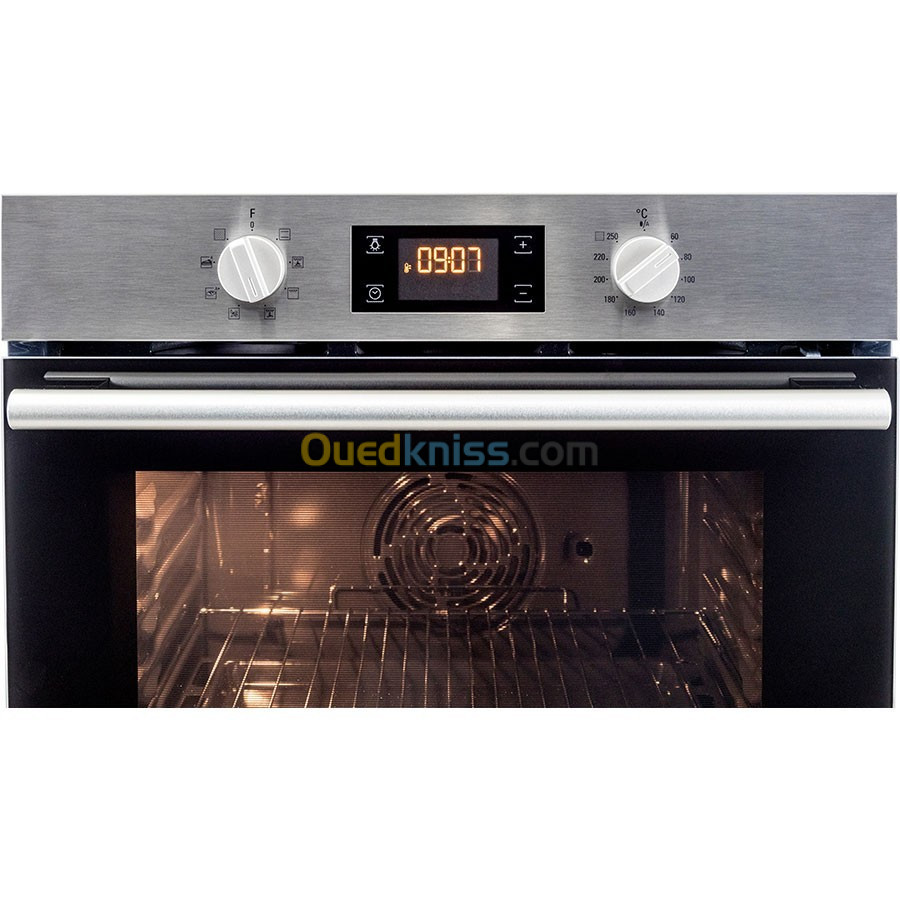 four HOTPOINT ariston  6 modes de cuisson