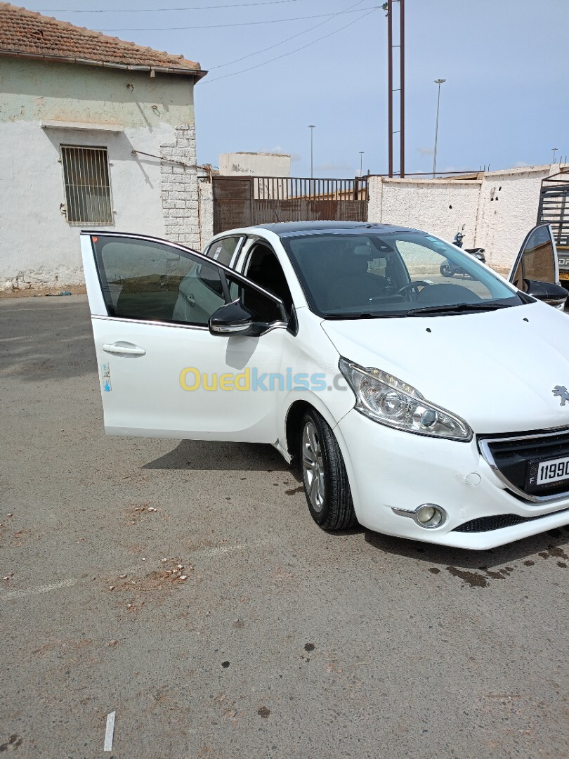 Peugeot 208 2014 Allure