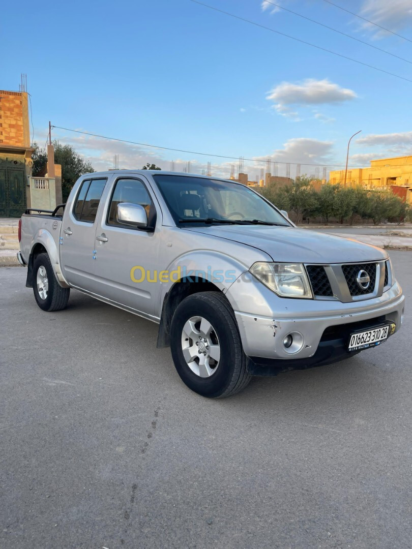 Nissan Navara 2010 Elegance 4x4