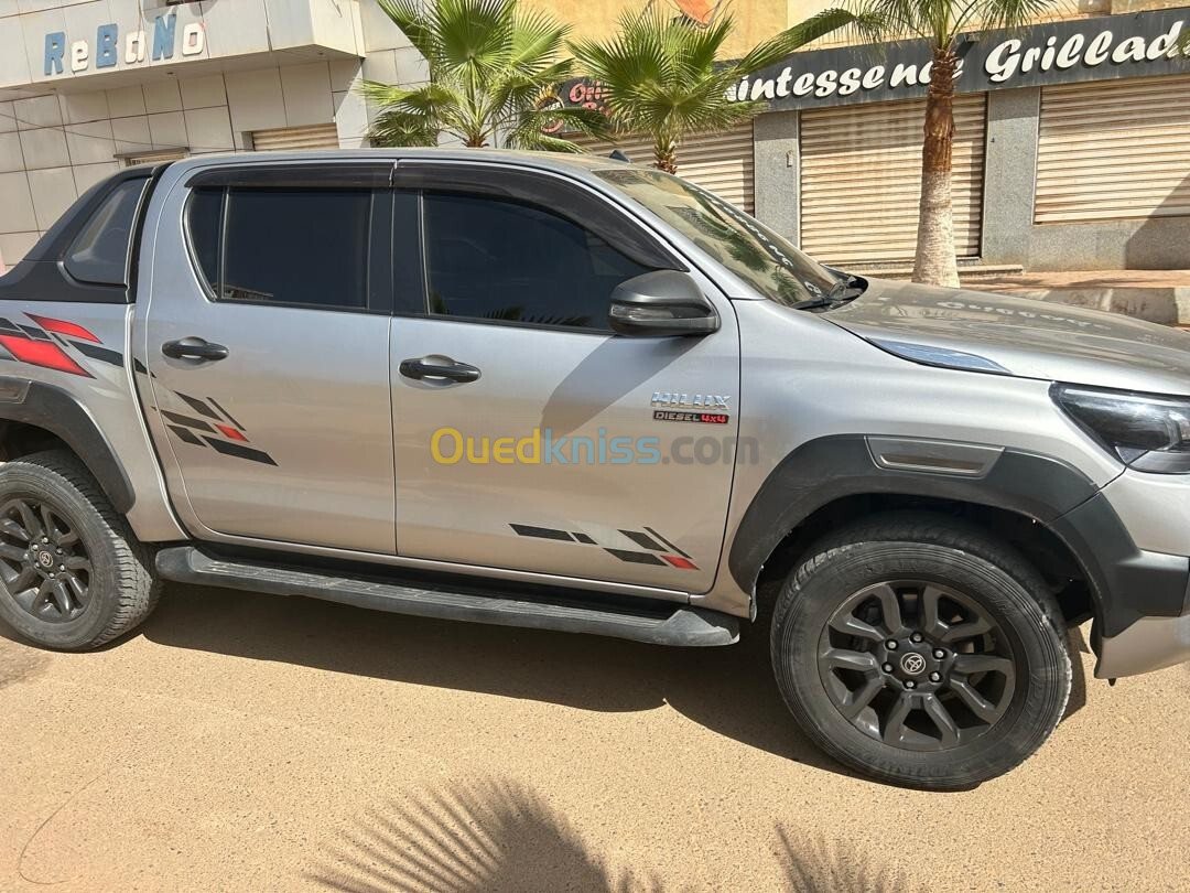 Toyota Hilux 2022 LEGEND DC 4x4 Pack Luxe