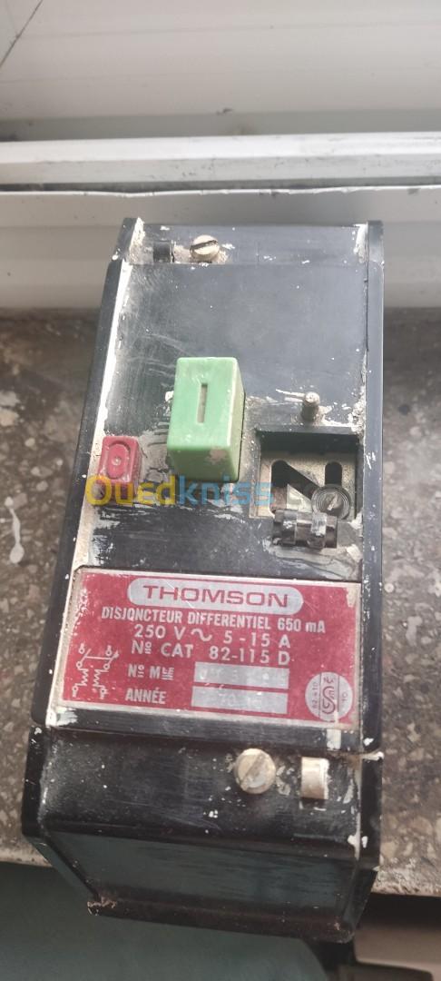 Vends disjoncteur 15A Thomson