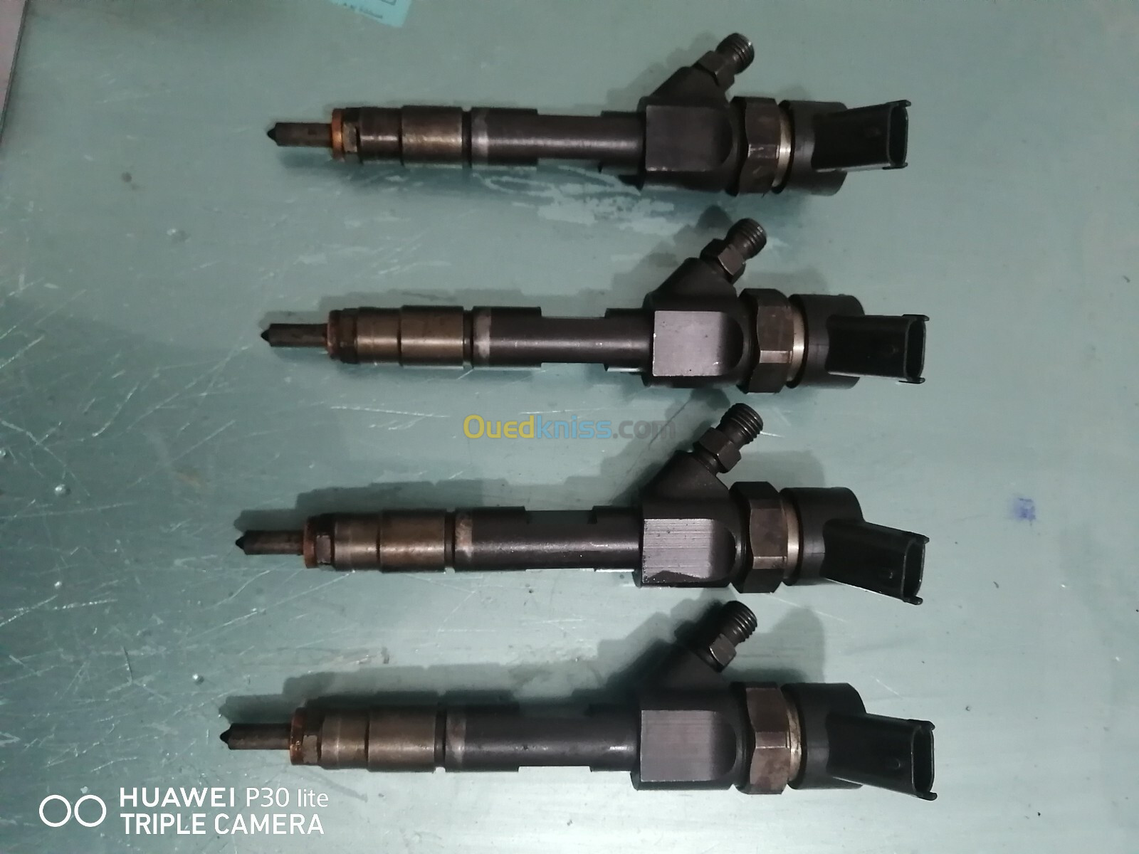 4 injecteur 1.9dci 120 cv