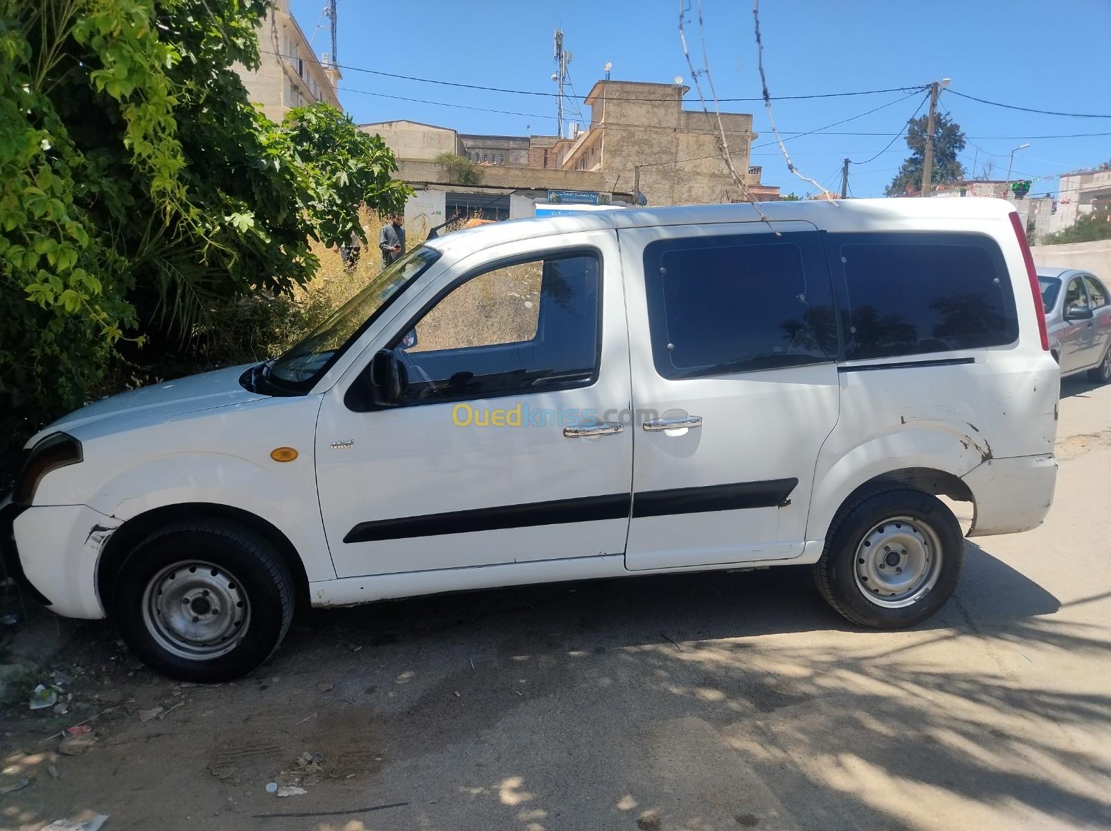 FOTON Midi 2011 FOTON