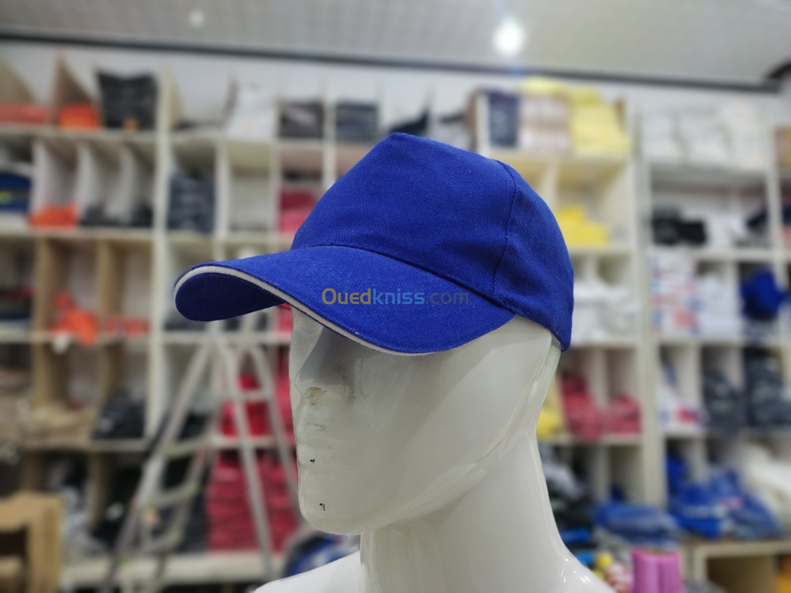 Casquette virage + sérigraphie branding logo 