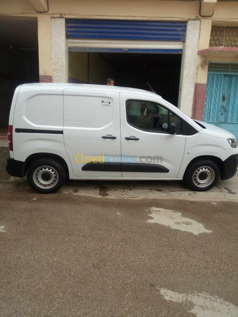 Fiat Doblo 2023 Full option