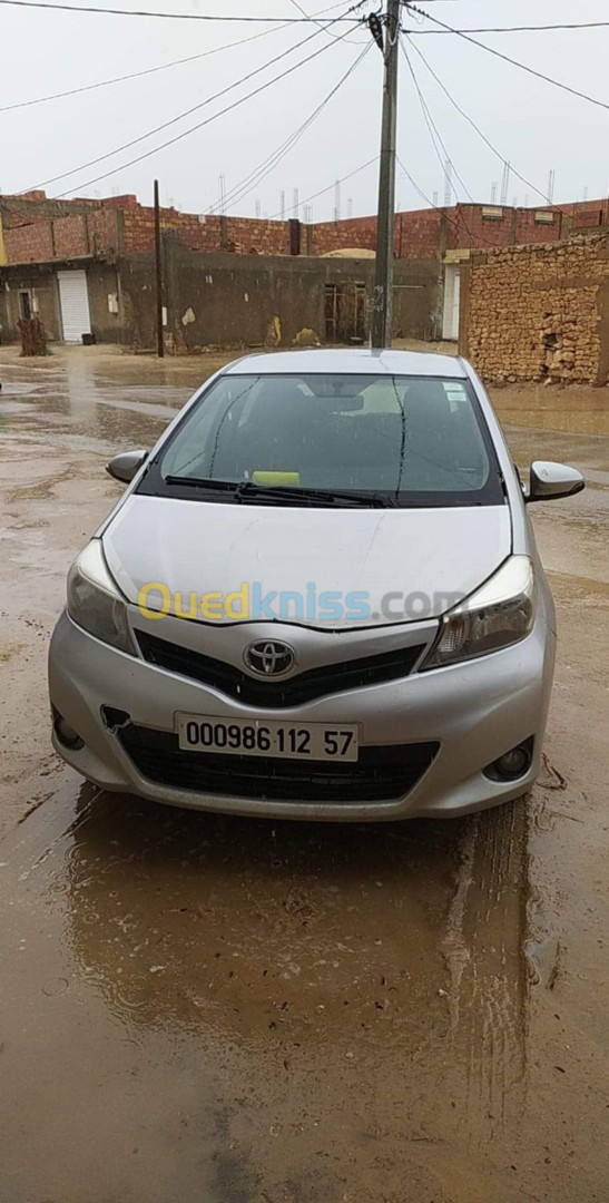 Toyota Yaris 2012 