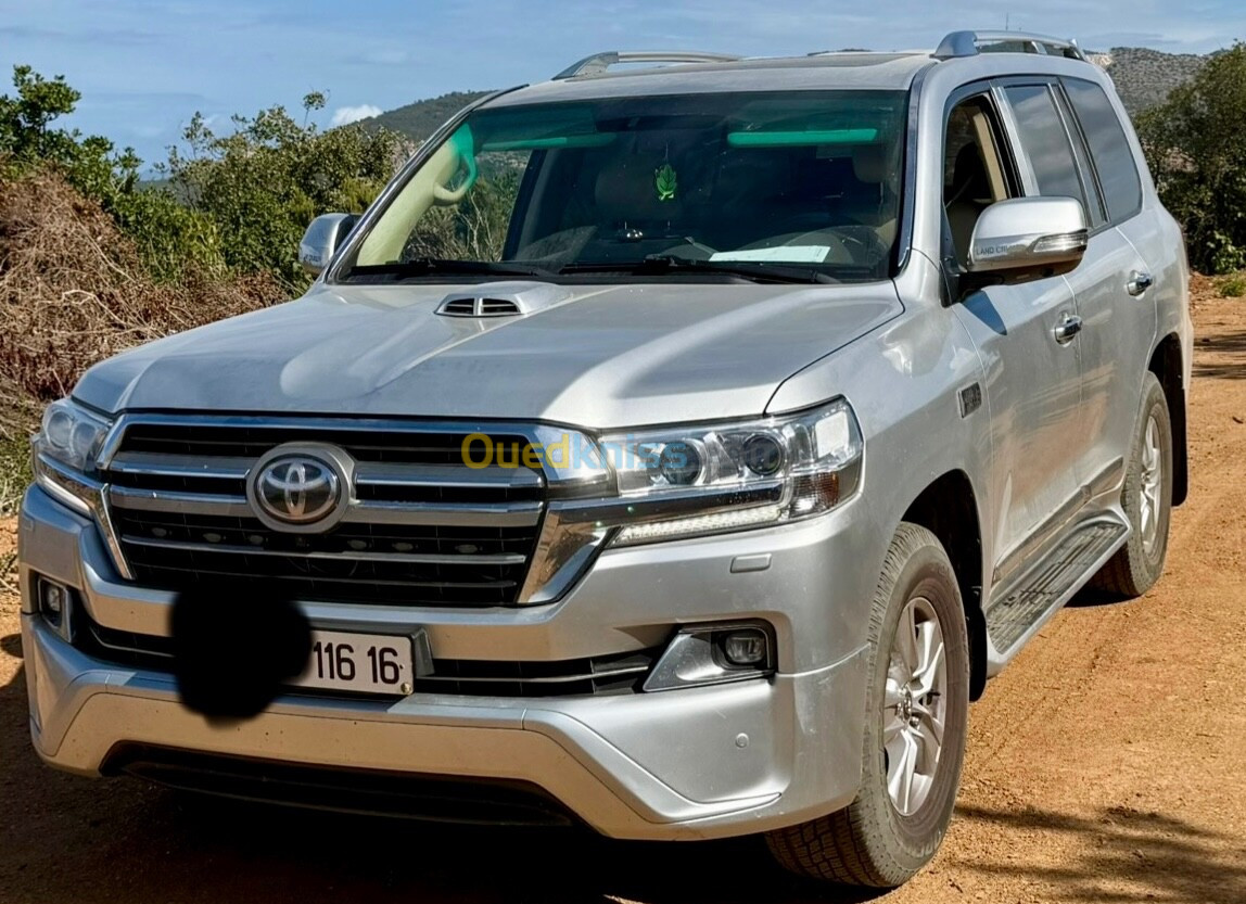 Toyota Land Cruiser 2016 L 200