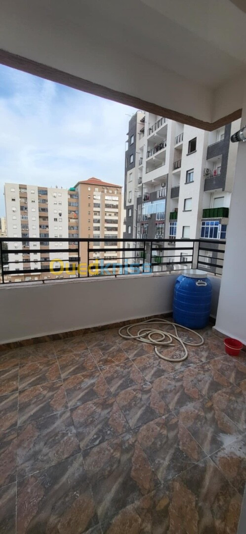 Location Appartement F4 Annaba Annaba