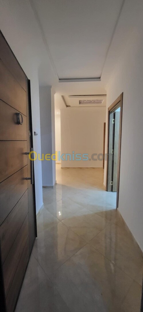 Location Appartement F4 Annaba Annaba