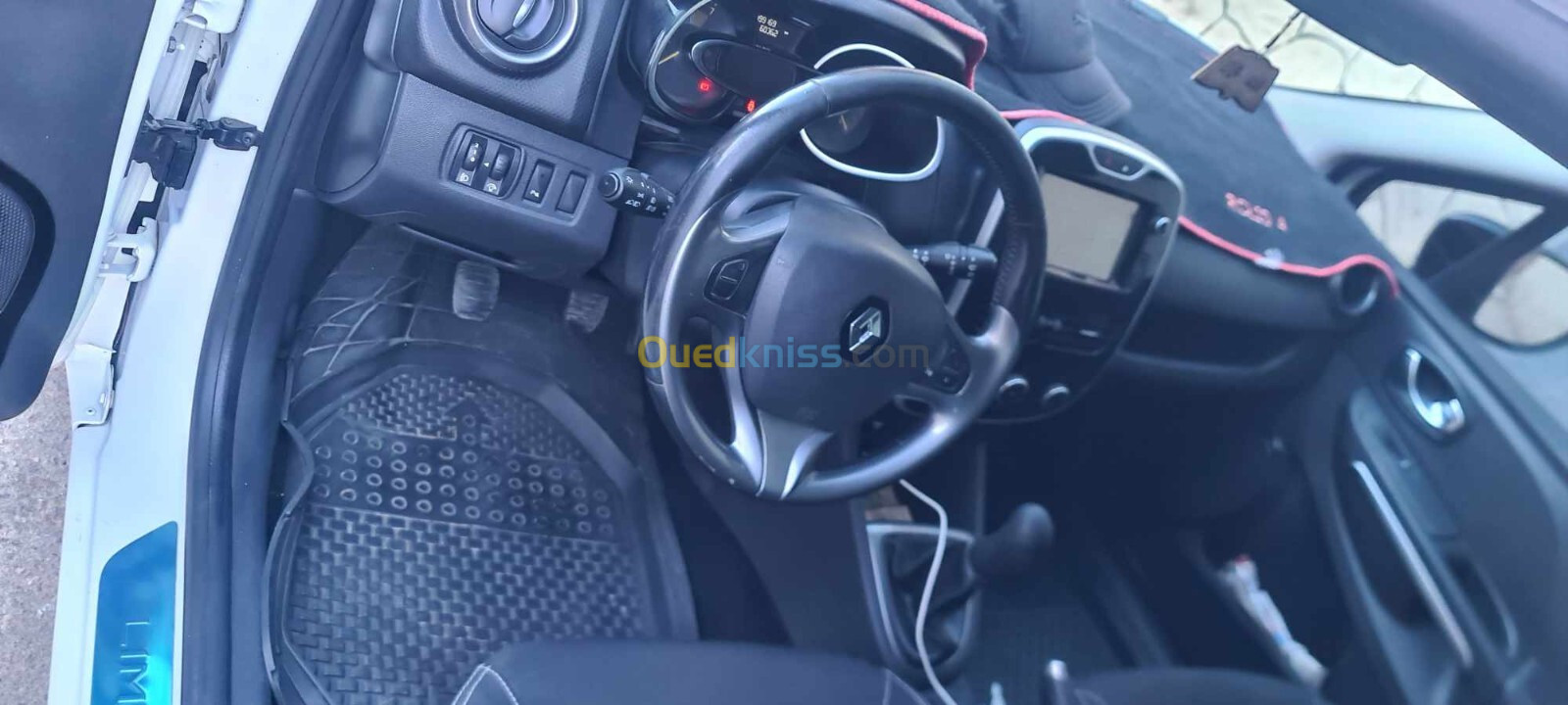 Renault Clio 4 2016 Limited 2