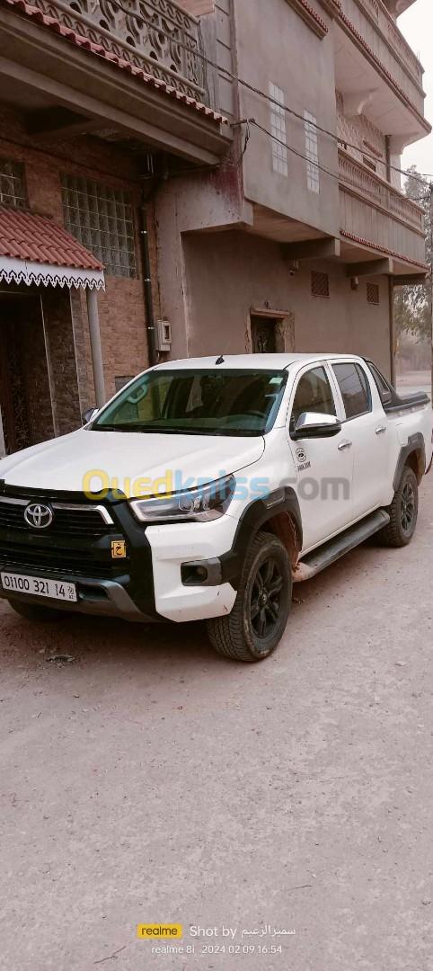 Toyota Hilux 2021 