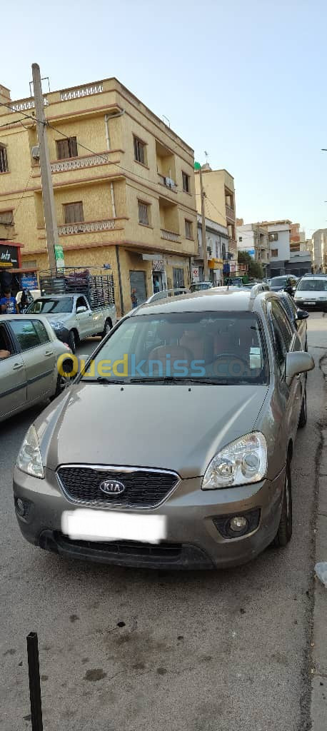 Kia Carens 2011 