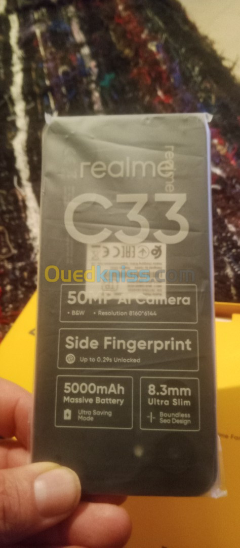 Realmi C33