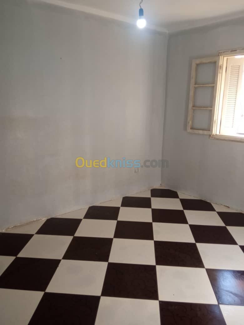 Location Appartement F2 Oran Hassi bounif