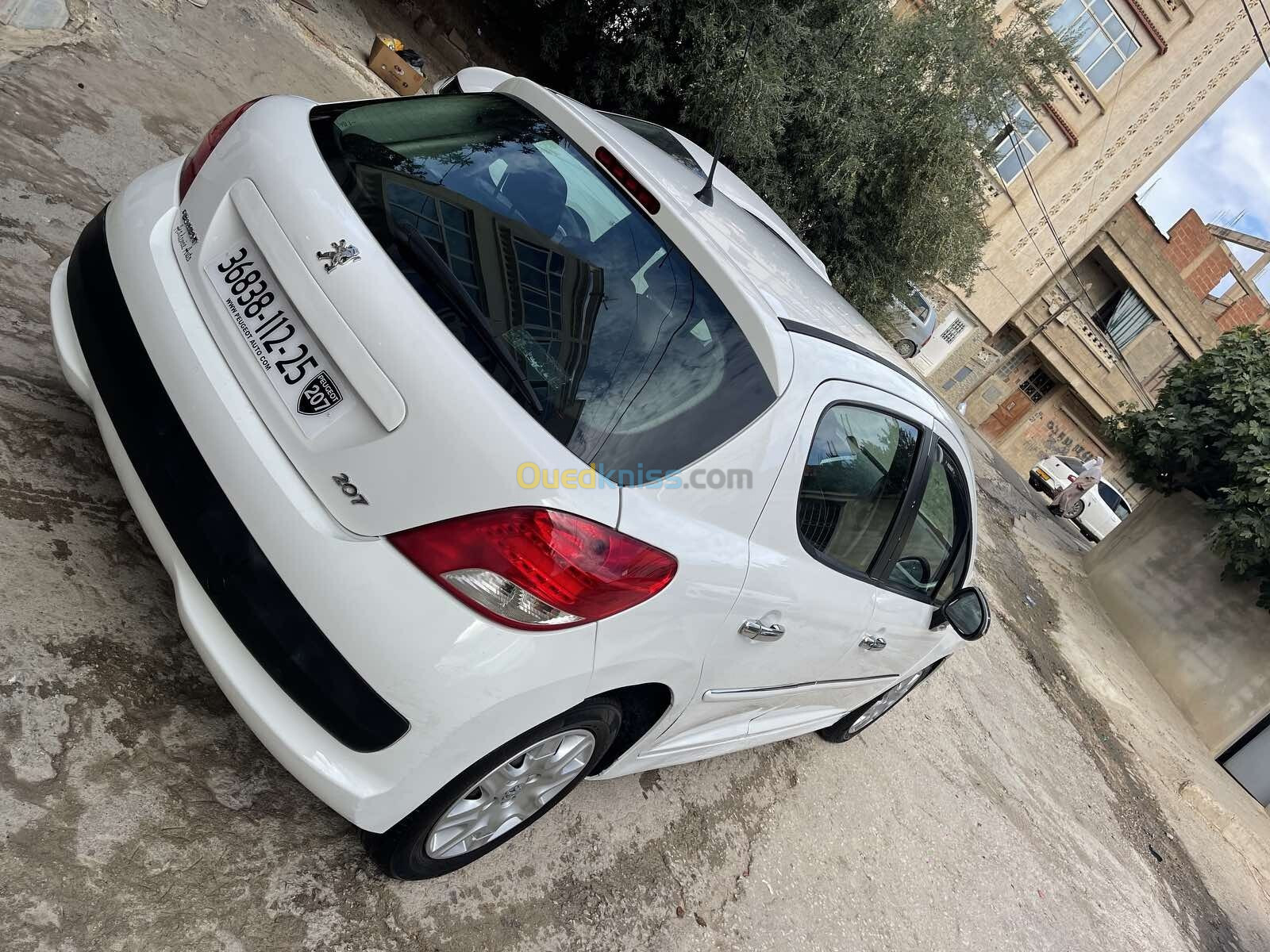 Peugeot 207 2012 Fennec