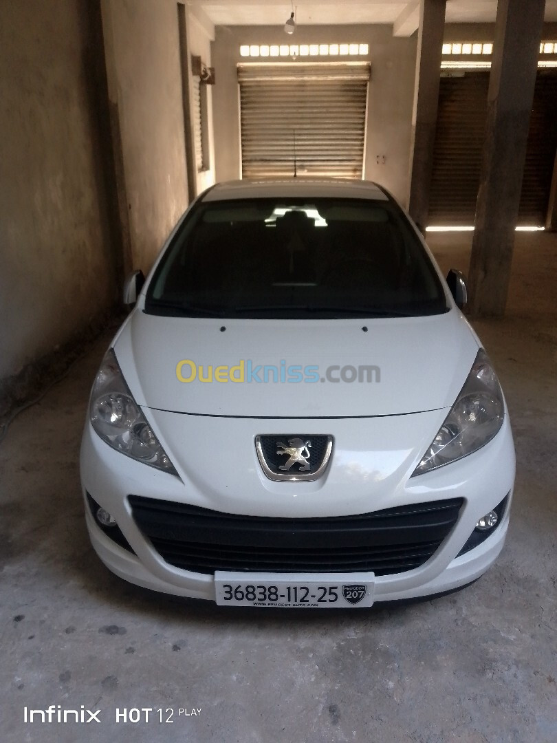 Peugeot 207 2012 Fennec