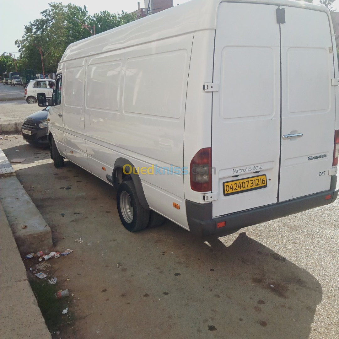 Mercedes Sprinter 2012 Surélevé chassis long