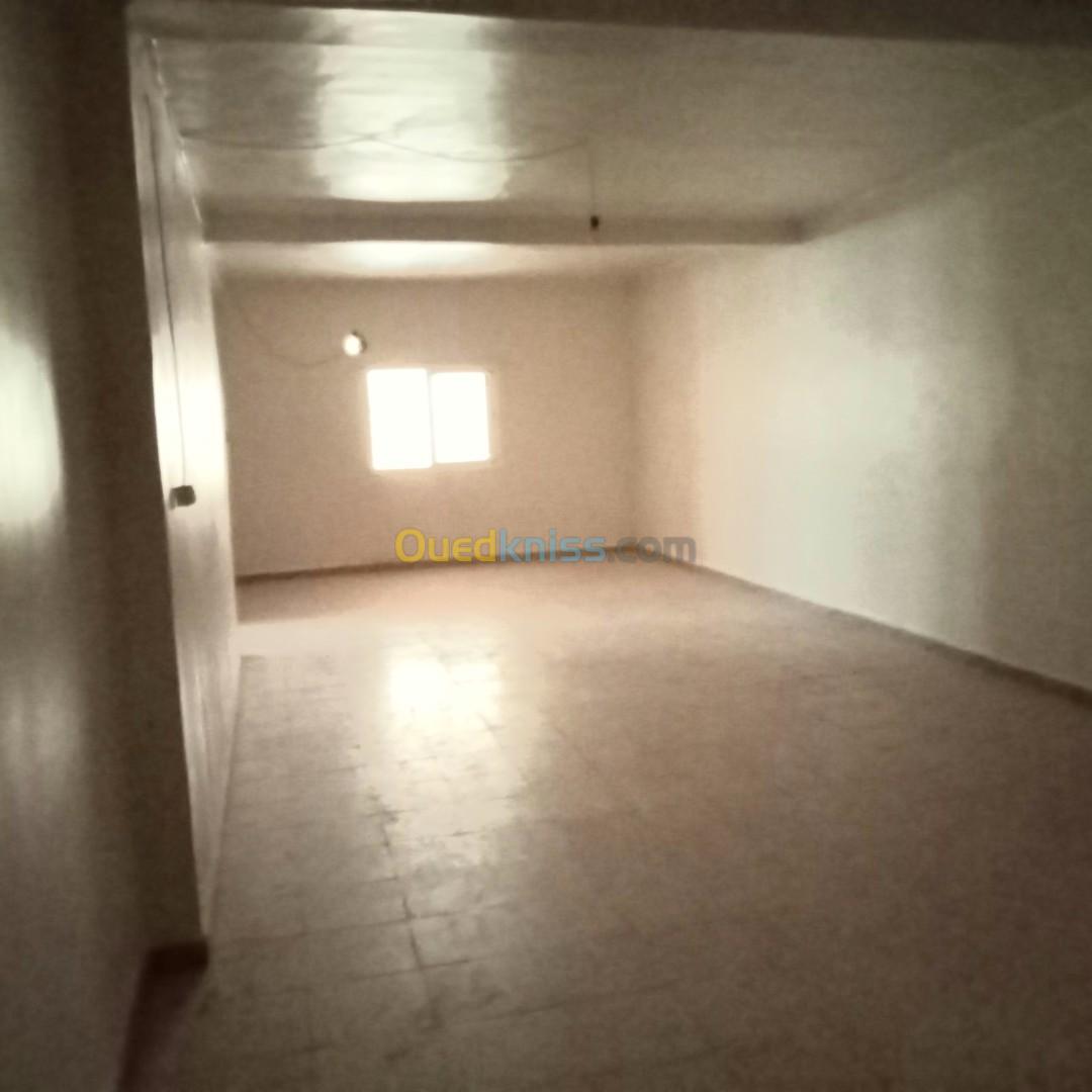 Location Niveau De Villa F03 Tlemcen Tlemcen