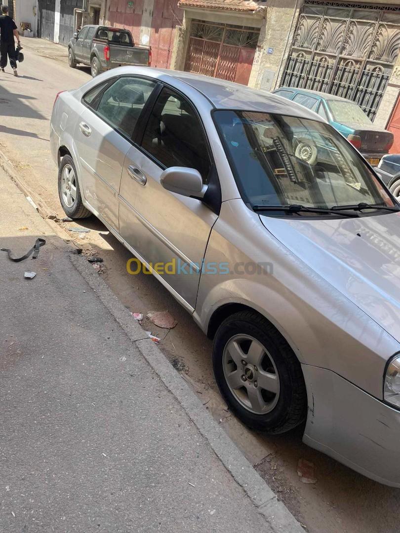 Chevrolet Optra 4 portes 2011 Optra 4 portes