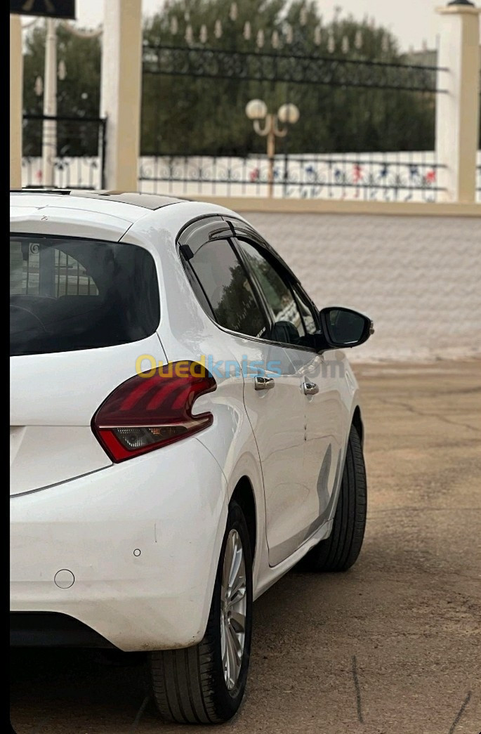 Peugeot 208 2019 Allure Facelift