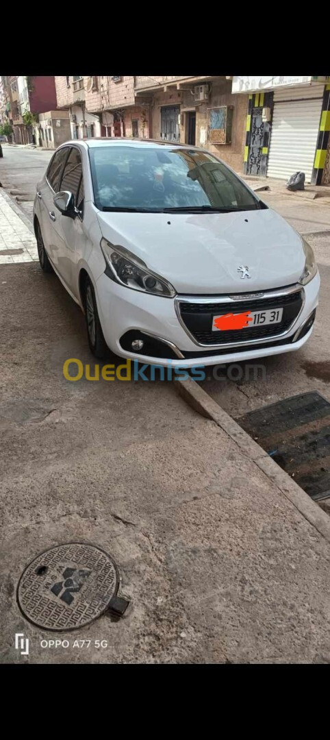 Peugeot 208 2015 Access Facelift