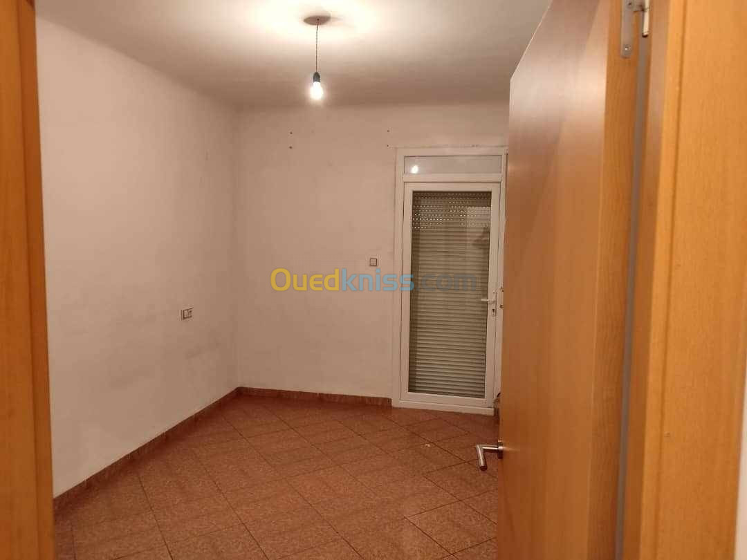 Location Appartement F3 Boumerdès Thenia