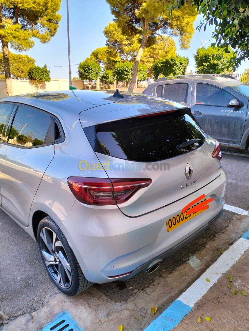 Renault Clio 2023 RS line