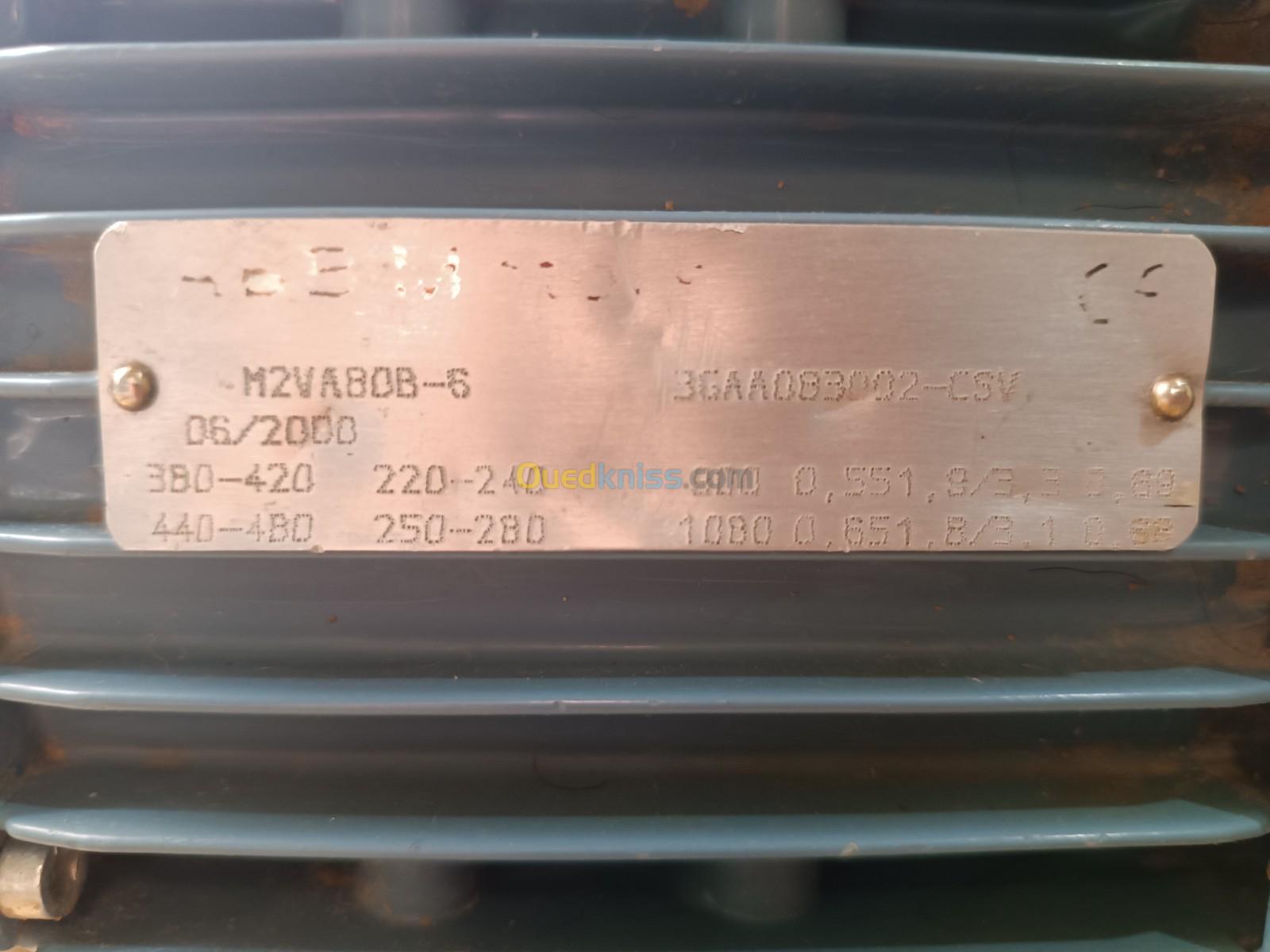 محرك ABB  3GAA082002-CSE ذو الجهد  1690 دورة في الدقيقة 3/4 بوصة عمود 3 PH