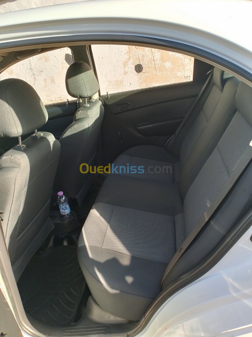 Chevrolet Aveo 4 portes 2013 Aveo 4 portes