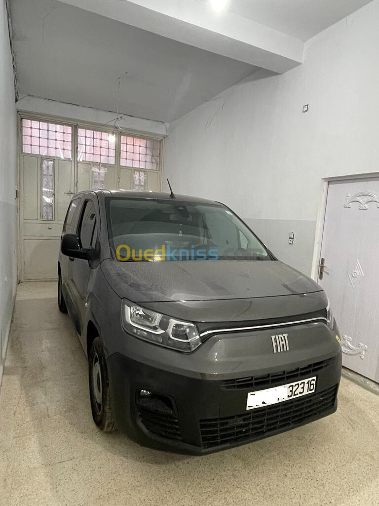 Fiat doblo 2023 dolo Italie